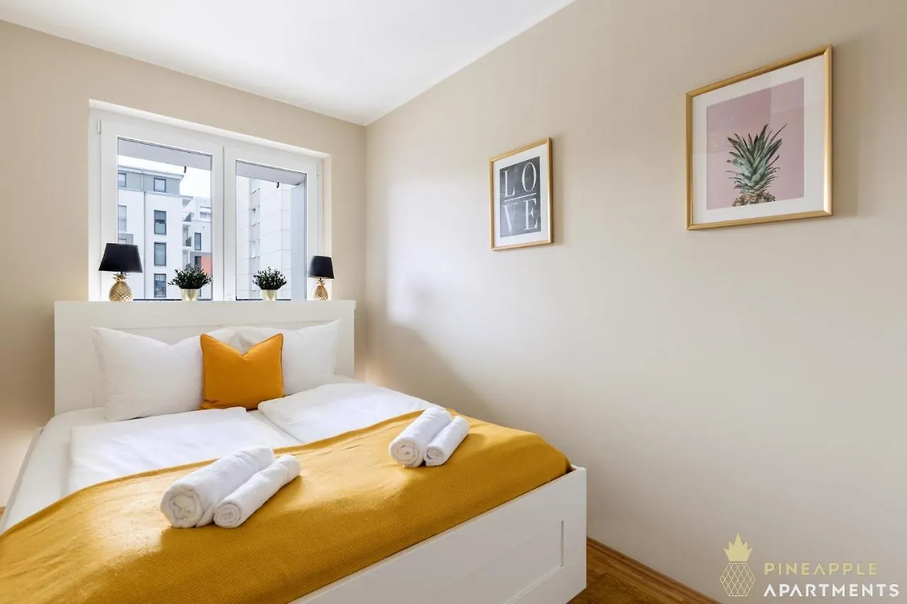 NEW! Pineapple Apartments Dresden Zwinger III